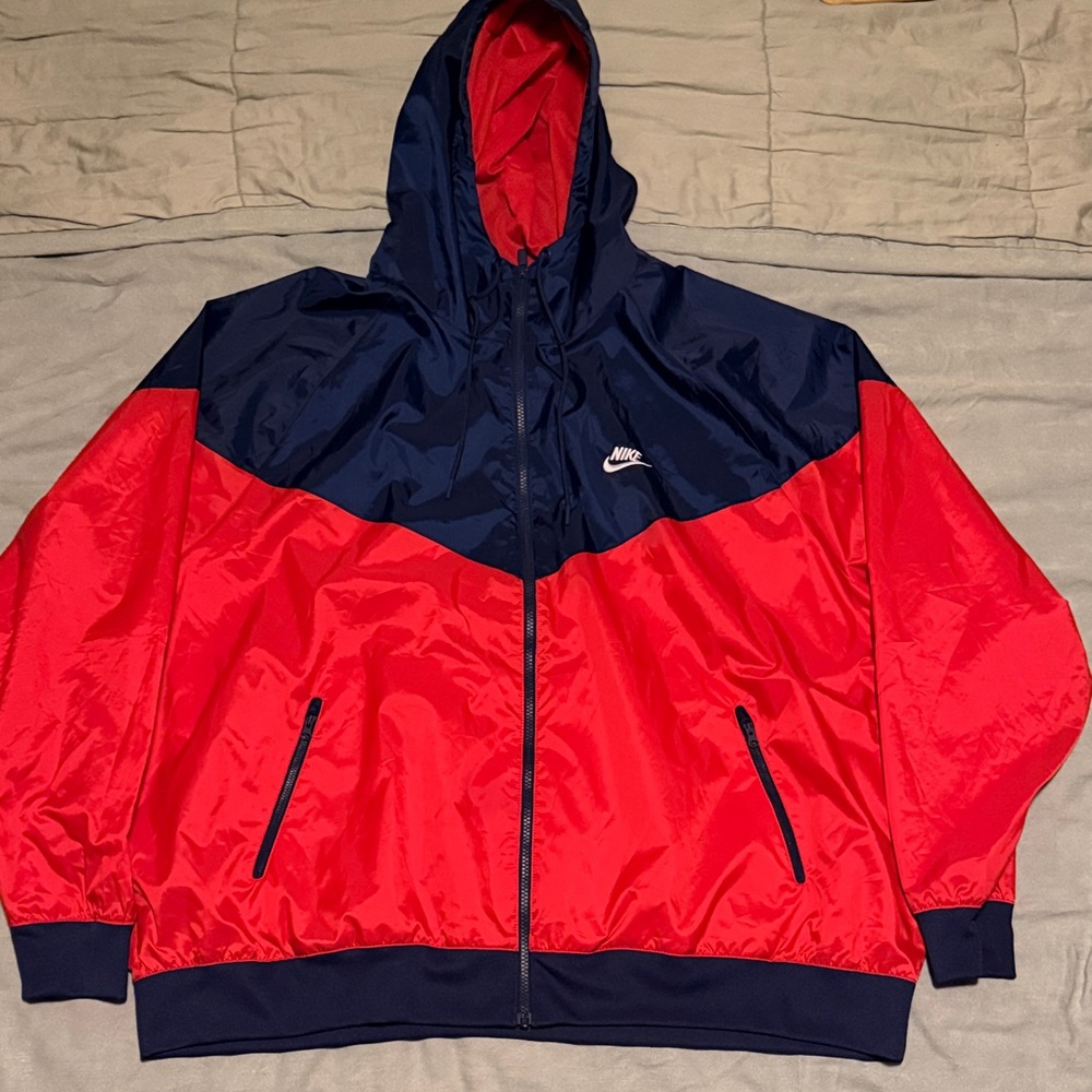 Nike Men's Red and Blue Hooded Windbreaker DA0001-657